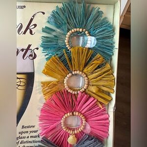 NIB Set of 6 Boston Warehouse Drink Skirts- Multicolor Rafita w/ Seashell Charms